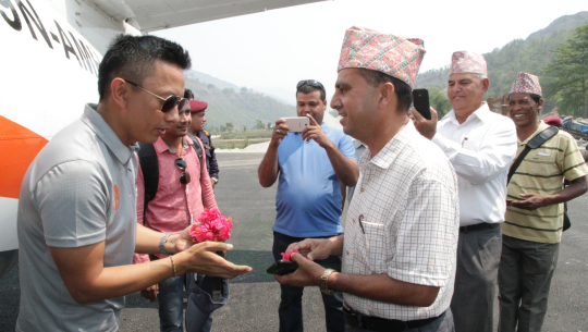 १३ वर्षदेखि वन्द अछामको साँफेवगर विमानस्थलमा यसरी भएको थियो परिक्षण उडान (भिडियो सहित)