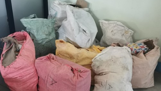 त्रिनगरबाट भन्सार छलीको सामानसहित छ बोरा पटका बरामद