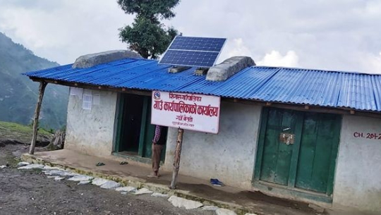 बुवा वडा सचिव, छोरा हेडमास्टर, विद्यार्थीले किताब पाएन