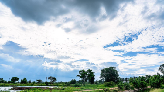 सुदूरपश्चिममा पनि कमजोर बन्दै न्यून चापीय प्रणाली, घट्याे भारी वर्षाकाे सम्भावना      