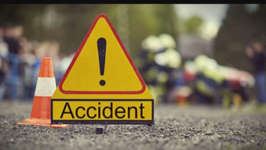 डडेलधुरामा मोटरसाइकलको ठक्करबाट एक महिला घाइते