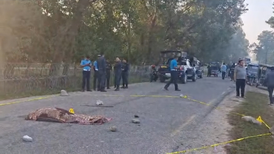 गोदावरीमा बसको ठक्करपछि अवरुद्ध महाकाली राजमार्ग खुल्यो  