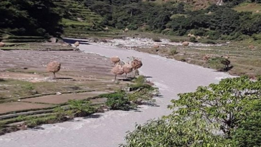 सेती नदीमा पक्की तटबन्ध लगाउन माग