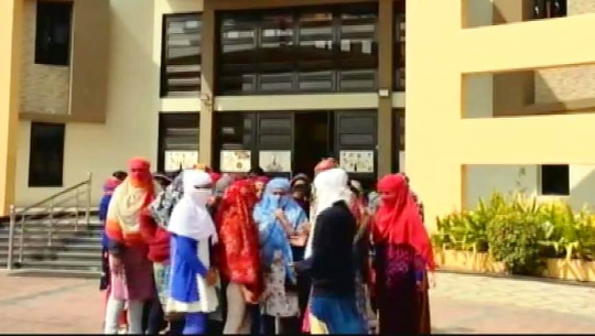 महिनावारी भएको चेक गर्न शौचालयमा लगेर भित्री कपडा खोल्न लगाएपछि..