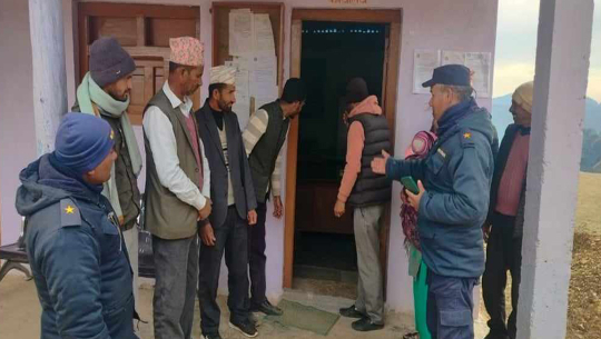 बैतडीको एक वडा कार्यालयमा लगाइएको ताला ७ दिन पछि खुल्यो