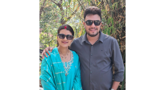 धनगढी ५ हसनपुरका राम साउद र श्रीमती दिपा देउवाले गरे कपडा सहयोग