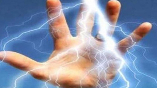 करेन्ट लागेर बैतडीमा एक किशोरी घाइते