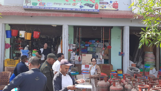 Market monitoring of gas and petroleum products conducted in Tikapur