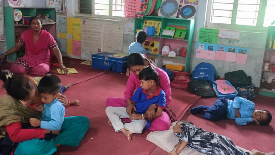 लालझाडीका विद्यालयमा अन्य विद्यार्थीसँगै पढ्छन् अपाङ्गता भएका विद्यार्थी