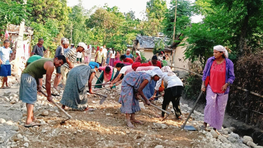 टीकापुरमा टोल विकास संस्थालाई निर्माण उपभोक्ता समितिको कामको जिम्मा