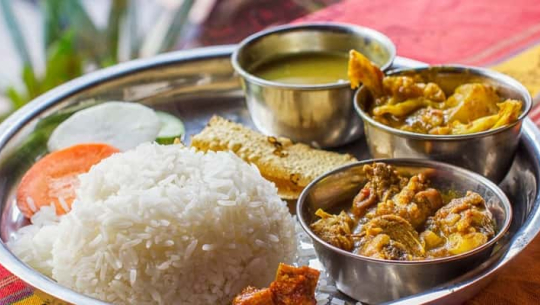 खाना खानेबित्तिकै भुलेर पनि यी पाँच काम कहिल्यै नगर्नु