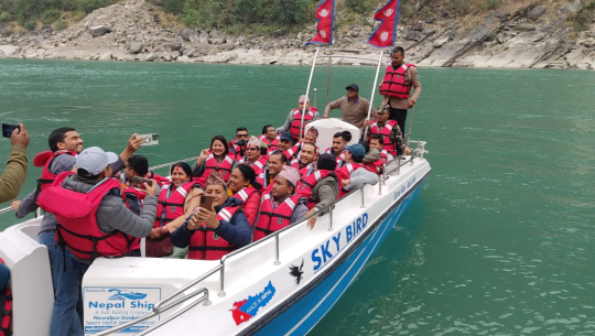 चार करोड रुपैयाँ खर्चेर कर्णाली नदीमा ‘मोटर बोट’ सञ्चालन