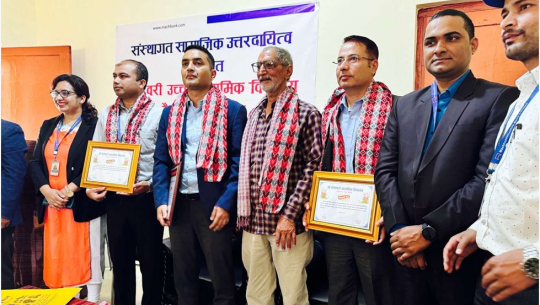 माछापुच्छ्रे बैँकद्वारा शैलेश्वरी विद्यालयमा ८ शौचालय निर्माण