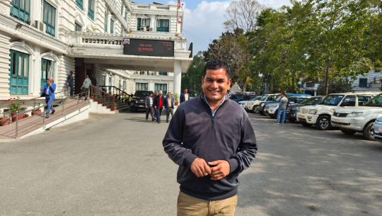 पत्रकार पनेरुले गरे तीन विद्यालयमा छात्रवृत्ति कोष स्थापना