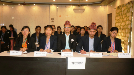 धनगढीको एक्सिस विद्यालयमा नमुना संसद अभ्यास
