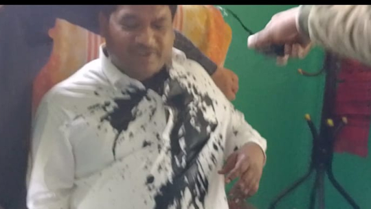 डिभिजन वन कार्यालय कञ्चनपुरका प्रमुखलाई कालोमसो