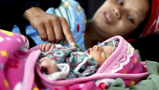 कञ्चनपुरको शुक्लाफाँटामा २० वर्ष मुनिका किशोरी आमा बन्ने दर बढ्दो