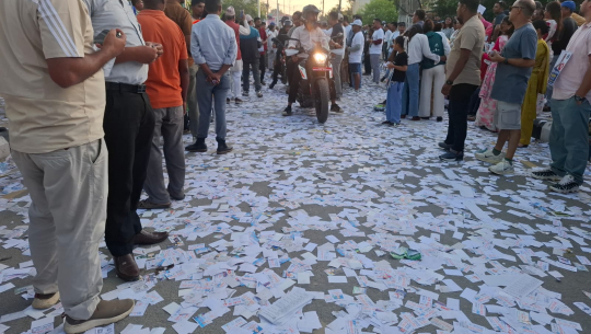 धनगढीको मालपोत रोड कुरूप