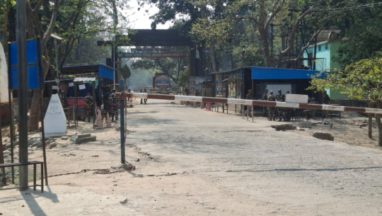 Dozens of Nepali citizens stranded at Gaurifanta border crossing