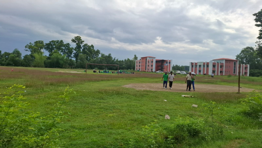 कैलाली बहुमुखी क्याम्पसको खेल मैदानमा बाहिरी व्यक्तिको प्रवेश निषेध