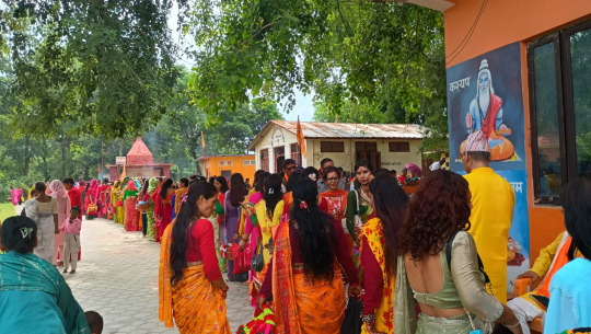 साउनको अन्तिम सोमबार धनगढीका शिवालयमा भक्तजनको घुइँचो