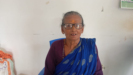 धनगढी १ शिवनगरकी निर्मला शाहीले गरीन् कपडा सहयोग