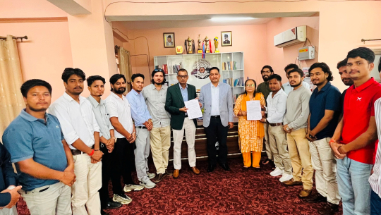 सुदूरपश्चिम विश्वविद्यालयलाई स्ववियु अध्यक्षहरुले बुझाए २५ बुँदे संयुक्त ज्ञापनपत्र  
