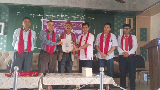 कैलाली विद्या निकेतनको तीनदिने कथा लेखन कार्यशाला सम्पन्न