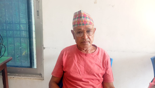 धनगढी–४ का पदम बहादुर बिष्टले गरे कपडा बैङ्कलाई सहयोग