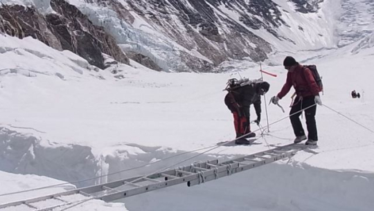 सगरमाथाको दोस्रो शिविरसम्मको बाटो खुल्यो