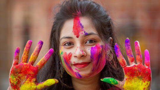 तराईका जिल्लामा आज होली मनाइँदै 