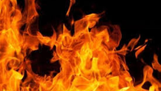 बाजुरामा एक पसलमा आगलागी हुँदा २० लाखको क्षति