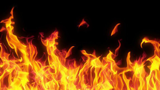 बैतडीमा एक घरमा आगलागी