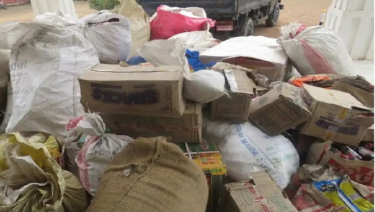 धनगढीबाट भन्सार छलीका सामान बरामद