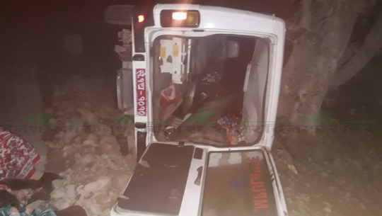 कैलालीमा एम्बुलेन्स दुर्घटना हुँदा ४ जना घाईते