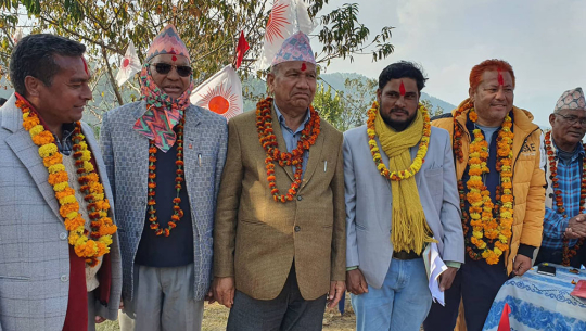 अछाम-१ का स्वतन्त्र उम्मेदवार बोगटी एमालेमा प्रवेश