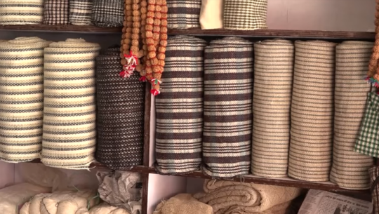 अल्लोका कपडाको माग बढ्यो, उद्यमीलाई भ्याइनभ्याइ