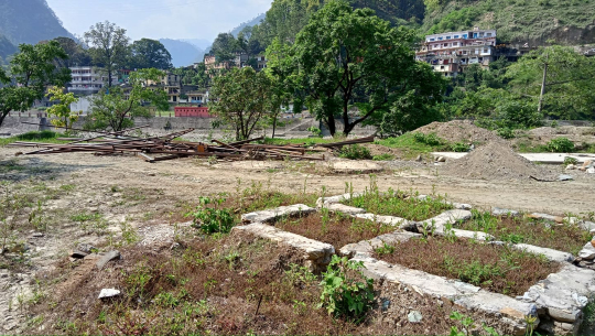 दार्चुलाको जोलजीवीमा सशस्त्र प्रहरीको भवन निर्माण हुँदै