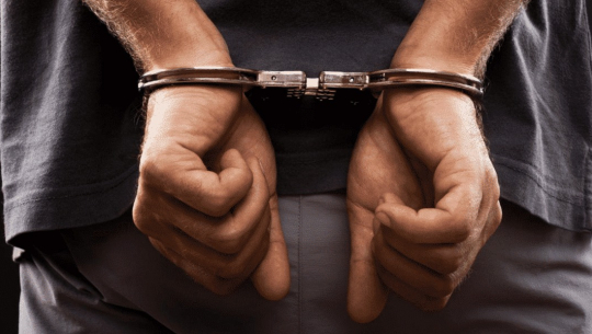 कञ्चनपुरमा चेक अनादर मुद्दामा फरार एक जना पक्राउ