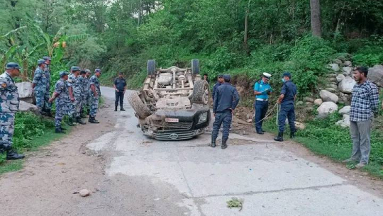 अछामको ढकारी गाउँपालिका अध्यक्ष, उपाध्यक्ष सवार गाडी पल्टियो