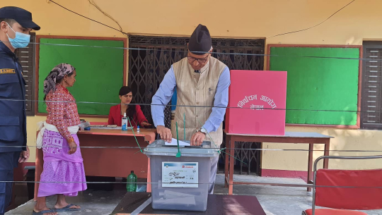 मन्त्री बडू र उपसभामुख जोशीद्वारा मतदान