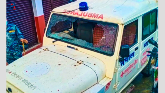 बाजुरामा एम्बुलेन्स तोडफोड