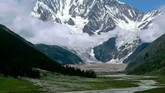 पर्यटकको गन्तव्य बन्दै रानीसैन