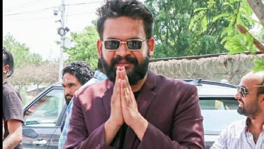 बालेन शाह आज एक बजे धनगढी  पुग्ने