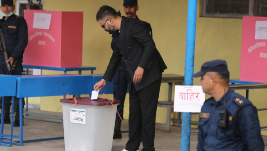 रास्वपा वरिष्ठ नेता बालेन शाहले गरे मतदान 