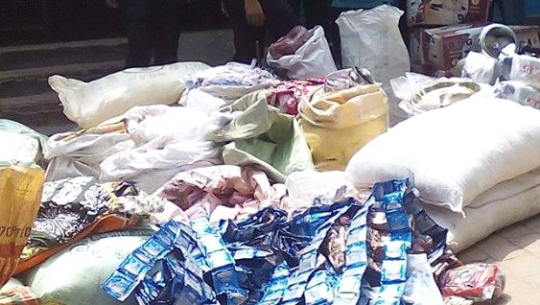 कञ्चनपुरबाट युरिया मलसहित अवैध सामान बरामद 