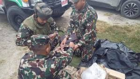कैलालीमा सेनाले शंकास्पद वस्तु डिस्पोज गर्दा आफ्नै बम भेटेपछि...