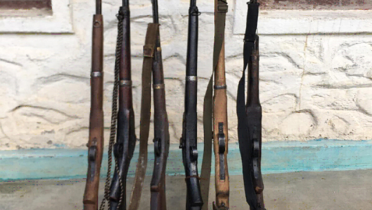 स्थानीयबाट बाजुरामा २६ थान हातहतियार बुझाइयो