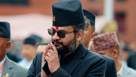 दलको झण्डा र झोला निषेध, प्रणाली सुधारका लागि कठोर निर्णय लिएको प्रधानमन्त्रीको टिप्पणी