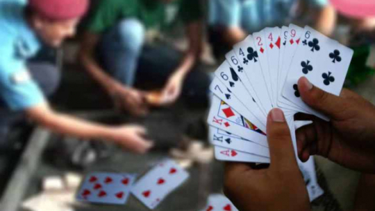 Seven Individuals Apprehended in Kanchanpur for Illegal Gambling